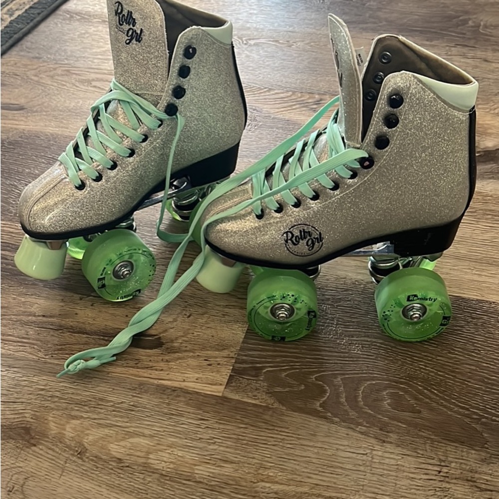 Roller Girl roller skates size 4